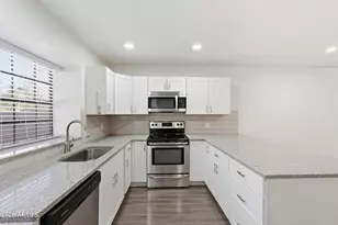 921 W University Dr, Mesa, AZ 85201 - Photo 11