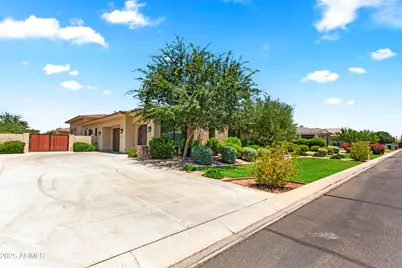 2754 E Kingbird Drive, Gilbert, AZ 85297 - Photo 7
