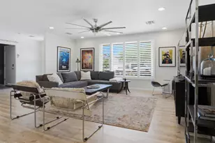 8738 E Rose Ln, Scottsdale, AZ 85250 - Photo 13