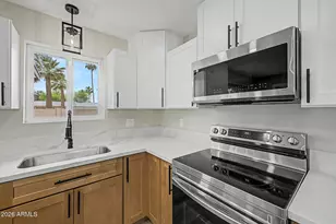 6426 S 47th St, Phoenix, AZ 85042 - Photo 13