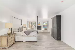 4450 E Camelback Rd, Phoenix, AZ 85018 - Photo 23