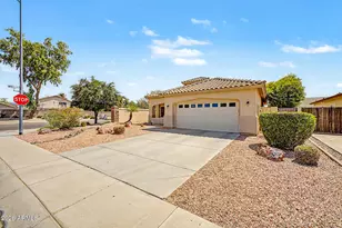 8111 W Deanna Dr, Peoria, AZ 85382 - Photo 3