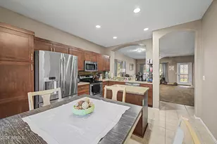 8111 W Deanna Dr, Peoria, AZ 85382 - Photo 9