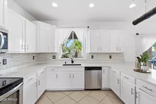 43266 W Lindgren Dr, Maricopa, AZ 85138 - Photo 15