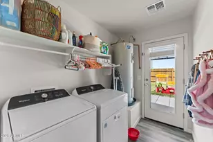 456 Reizen Dr, Morristown, AZ 85342 - Photo 17