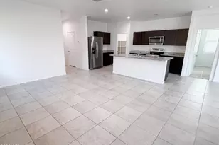 18616 W Desert Holw Dr, Wittmann, AZ 85361 - Photo 3
