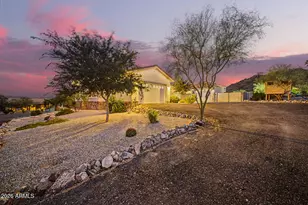 3233 W Horizon Dr, Phoenix, AZ 85086 - Photo 3