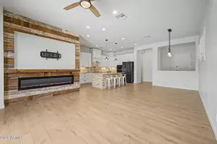 3233 W Horizon Dr, Phoenix, AZ 85086 - Photo 11