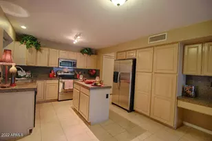 15453 S 44th Pl, Phoenix, AZ 85044 - Photo 3