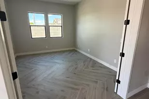 329 N Silverado St, Gilbert, AZ 85234 - Photo 7