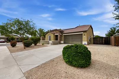 16152 W Desert Flower Drive, Goodyear, AZ 85395 - Photo 1