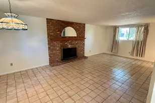 2425 S Newberry Rd, Tempe, AZ 85282 - Photo 13