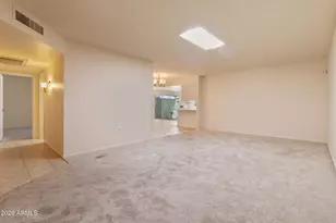 10619 W Highwood Ln, Sun City, AZ 85373 - Photo 11
