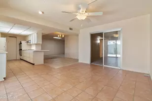 10619 W Highwood Ln, Sun City, AZ 85373 - Photo 21