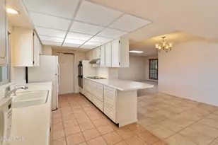 10619 W Highwood Ln, Sun City, AZ 85373 - Photo 19