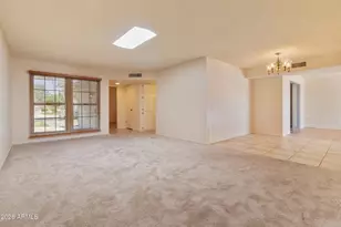 10619 W Highwood Ln, Sun City, AZ 85373 - Photo 7