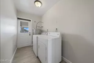 906 W St John Rd, Phoenix, AZ 85023 - Photo 17