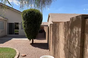 6831 S 33rd Dr, Phoenix, AZ 85041 - Photo 27