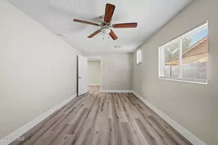 4110 N 71st Ln, Phoenix, AZ 85033 - Photo 17