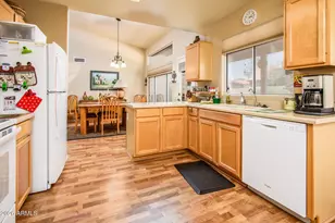 6335 S Cypress Point Dr, Chandler, AZ 85249 - Photo 3