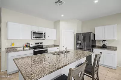 40 S Carlton Avenue, Casa Grande, AZ 85122 - Photo 3