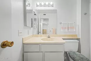 9933 W Pleasant Valley Rd, Sun City, AZ 85351 - Photo 15