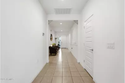 256 W Chaska Trail, San Tan Valley, AZ 85140 - Photo 5