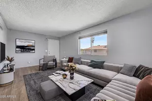 1209 N 47th Pl, Phoenix, AZ 85008 - Photo 1