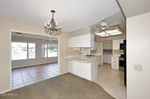 10010 W Sandstone Dr, Sun City, AZ 85351 - Photo 9
