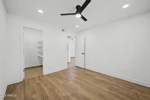 2625 E Indian School Rd, Phoenix, AZ 85016 - Photo 19