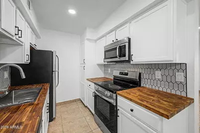 2625 E Indian School Road #Unit 141, Phoenix, AZ 85016 - Photo 1