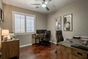 1719 W Aloe Vera Dr, Phoenix, AZ 85085 - Photo 29