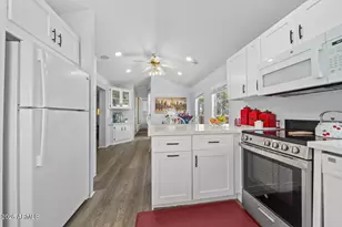 17200 W Bell Rd, Surprise, AZ 85374 - Photo 9
