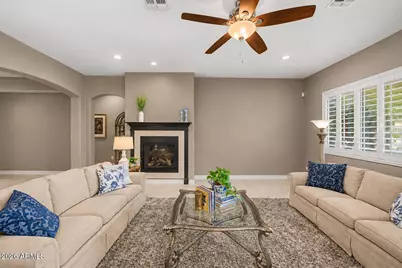 15748 W Ashland Avenue, Goodyear, AZ 85395 - Photo 7