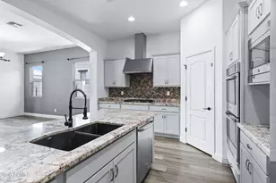 10218 E Bergeron Ave, Mesa, AZ 85212 - Photo 11