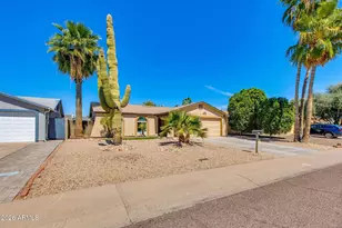 3608 E Janice Wy, Phoenix, AZ 85032 - Photo 3
