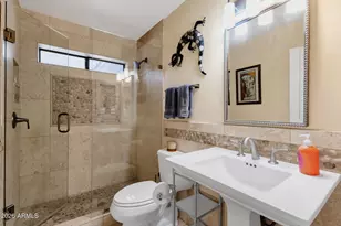 9079 E Caribbean Ln, Scottsdale, AZ 85260 - Photo 15
