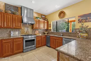 9079 E Caribbean Ln, Scottsdale, AZ 85260 - Photo 9