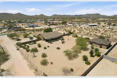 32324 N Apache Avenue, San Tan Valley, AZ 85144 - Photo 3