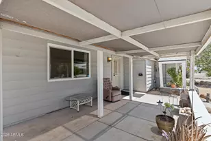 10120 W Riviera Dr, Sun City, AZ 85351 - Photo 9