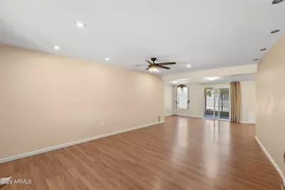 10120 W Riviera Drive, Sun City, AZ 85351 - Photo 11