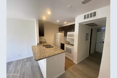 14203 N 19th Avenue #1020, Phoenix, AZ 85023 - Photo 7
