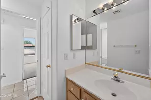 10410 N Cave Creek Rd, Phoenix, AZ 85020 - Photo 31