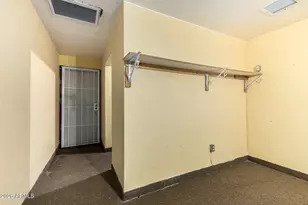 545 E University Dr, Mesa, AZ 85203 - Photo 13