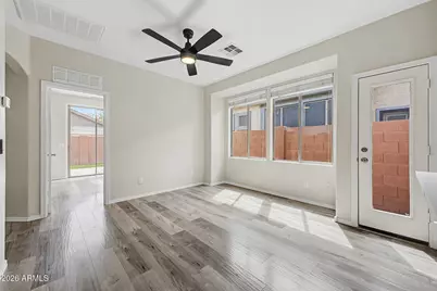 9847 E Escondido Avenue, Mesa, AZ 85208 - Photo 7