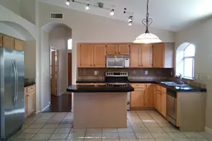 3327 E Brookwood Ct, Phoenix, AZ 85048 - Photo 5