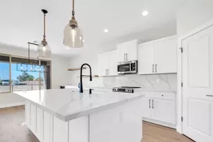 27912 N 148th Ave, Surprise, AZ 85387 - Photo 5