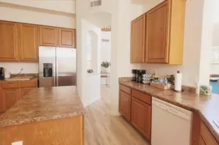 8720 W Kathleen Rd, Peoria, AZ 85382 - Photo 7