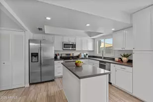 2933 E Fairmount Ave, Phoenix, AZ 85016 - Photo 15