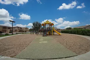 17545 W Watson Ln, Surprise, AZ 85388 - Photo 33